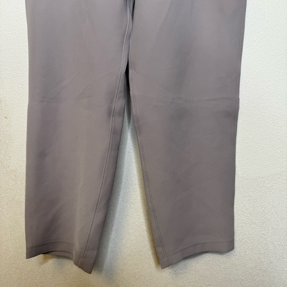 Lululemon Gray On The Fly Mid Rise Stretch Woven Business Casual Crop Pants 8 - Picture 3 of 9